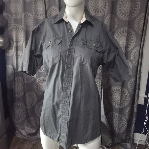 Wrangler Men's gray Button Down Short Sleeve Shirt - Picture 1 of 6